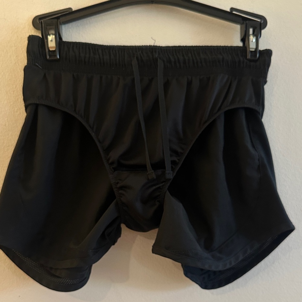 Nike Women's Dark Athletic Shorts- Preloved - Picture 5 of 7